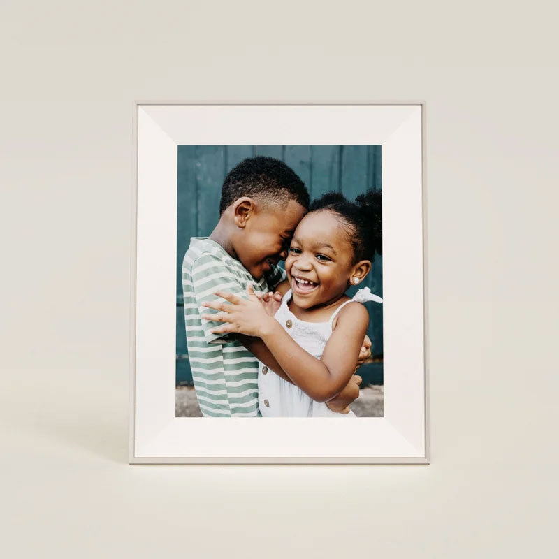Aura Aspen 12-inch Digital Photo Frame in Sandstone with Paper Mat - AFM210-MWHT - image 5