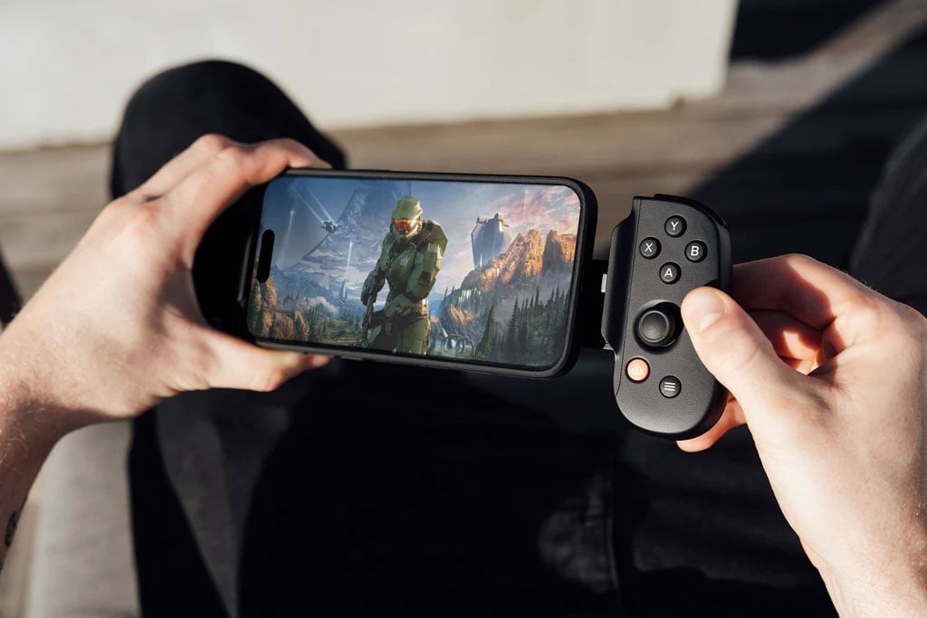 Backbone One Mobile Gaming Controller for iPhone and Andorid (USB-C) - 850041963143 - image 5
