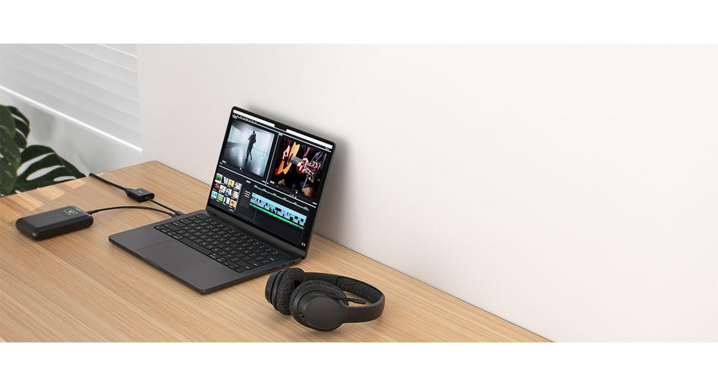 Belkin BoostCharge Pro 3-Port Laptop Power Bank 65W 20KmAh in Black - BPB020TTBK - image 12