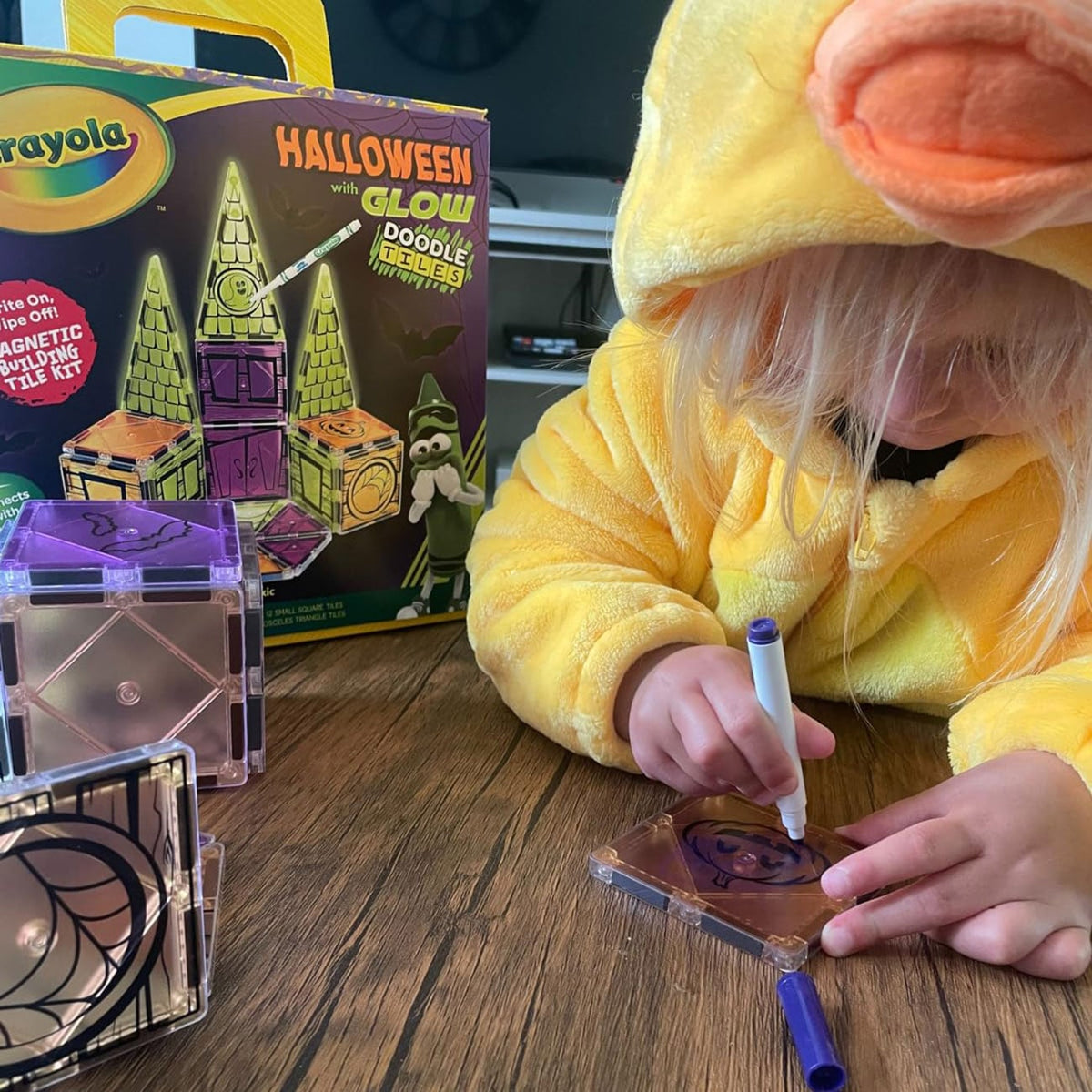 CreateOn Crayola 24-Piece Halloween Glow Magnetic Building Doodle Tile Kit - 1004832 - image 6