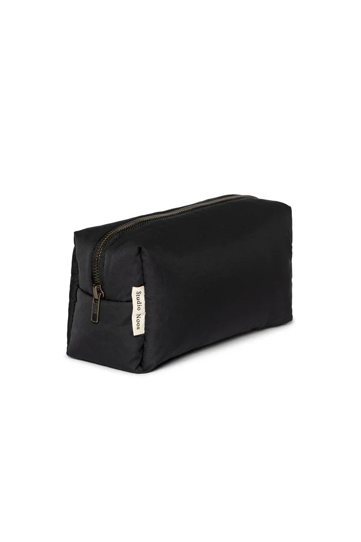 Schwarze wattierte Tasche