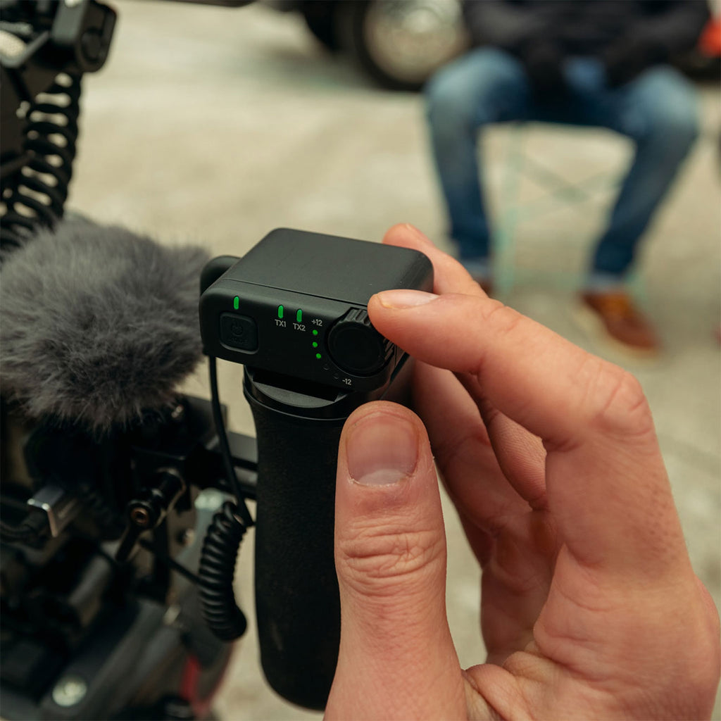 GoPro Wireless Mic Complete Kit with 2 Transmitters and Charging Case - AWMIC-010 - image 6