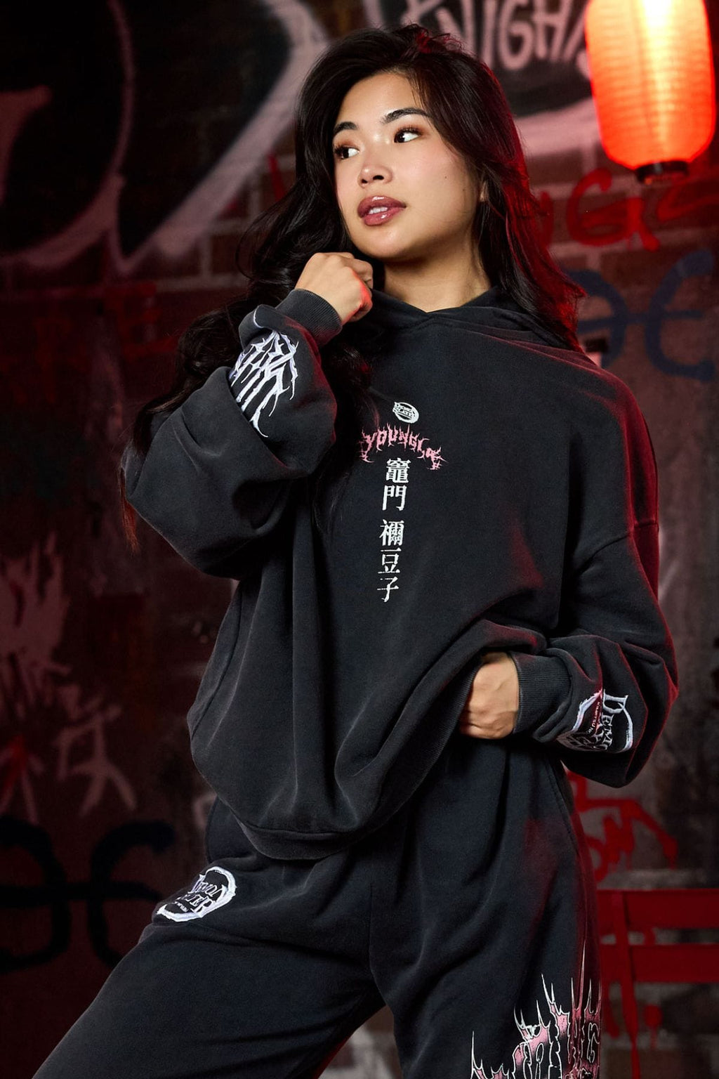 W567 - Demon Slayer: Kimetsu no Yaiba - Sweat à capuche