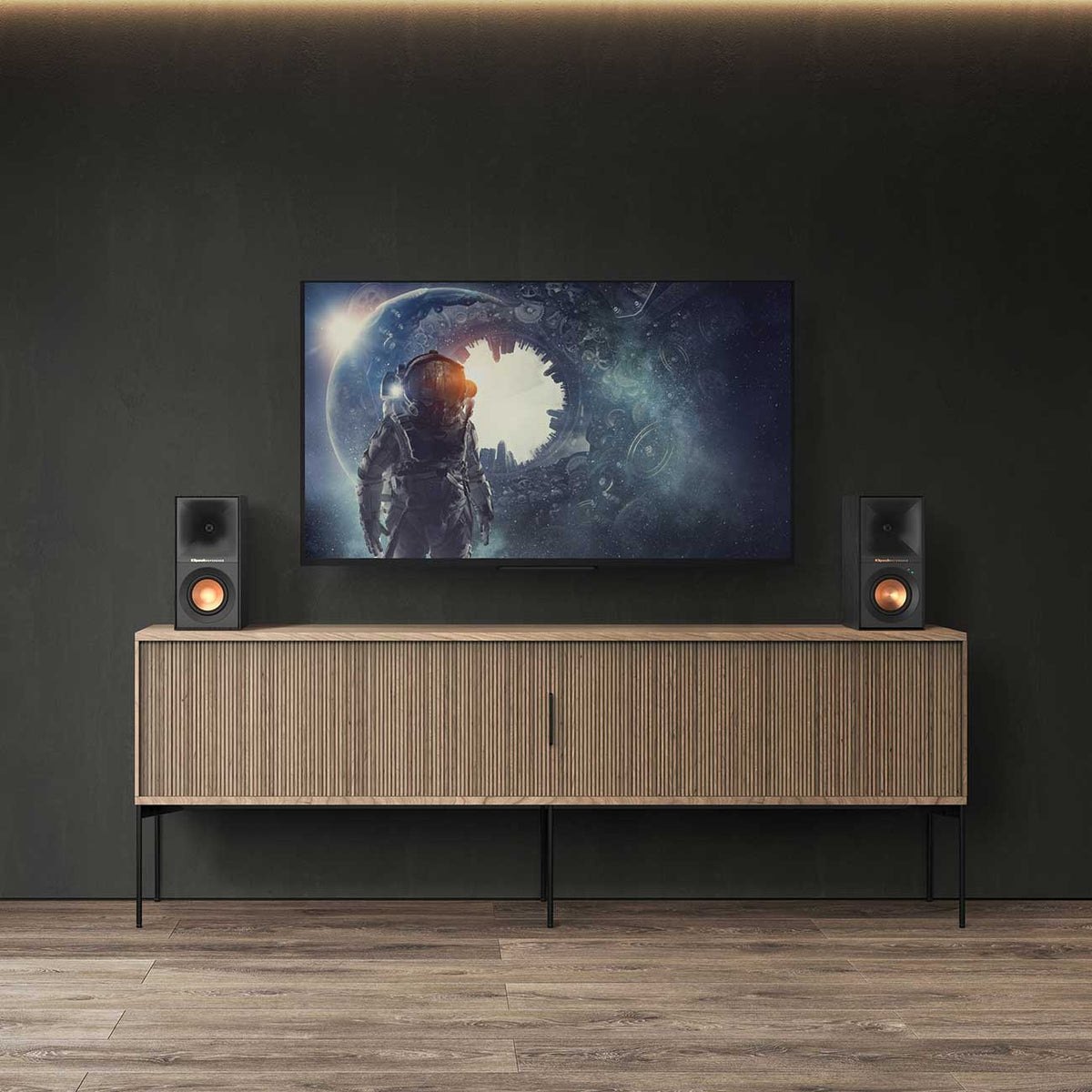 Klipsch R-40PM Reference Powered Monitor Bookshelf Speakers in Black (Pair) - 1071484 - image 10