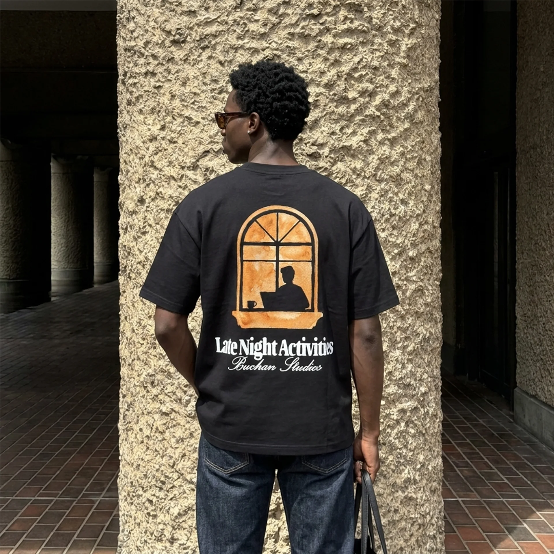 Camiseta Late Night - Negro