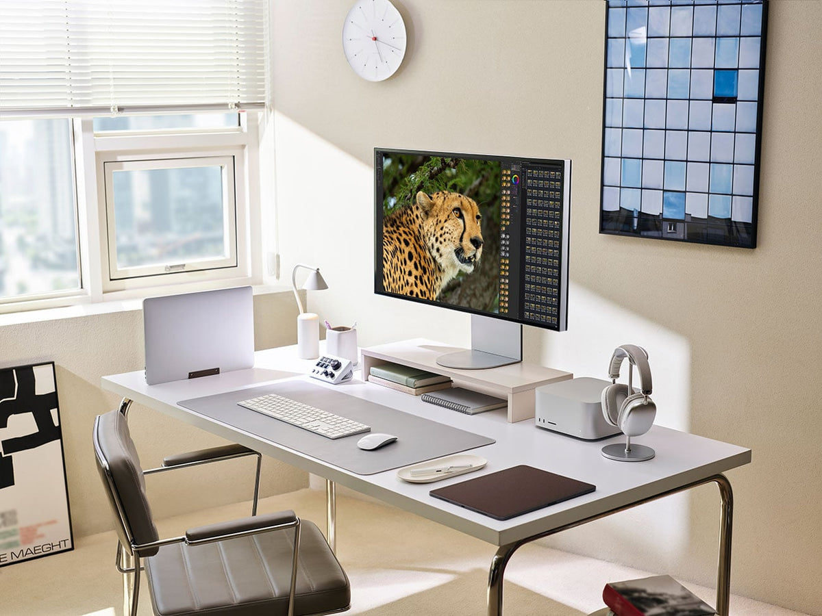LG UltraFine evo Professional Monitor 32-Inch 6K Nano IPS Black with Thunderbolt 5 in Silver - 32U990A-S - image 10