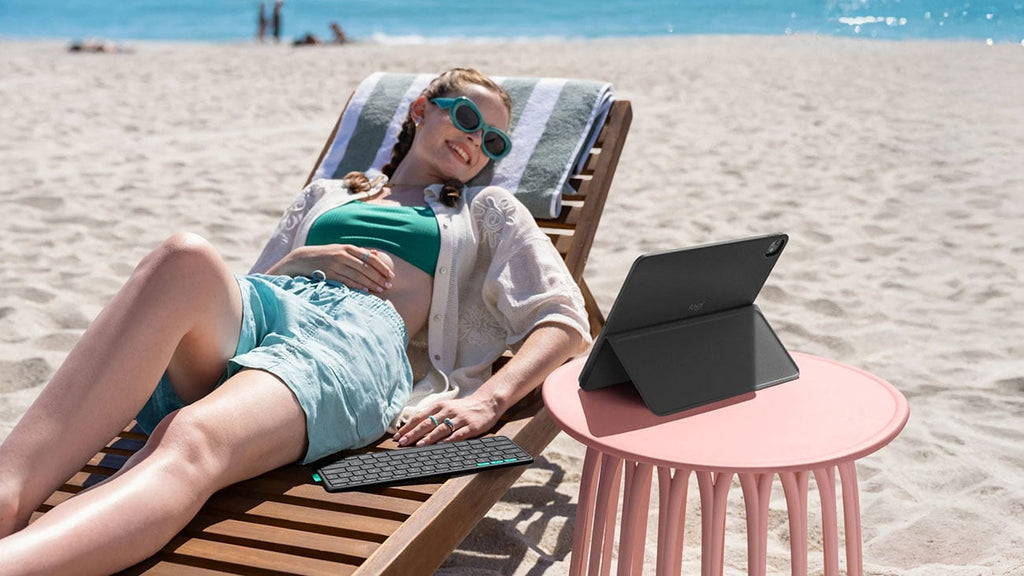 Logitech Flip Folio Case with Keyboard For 11-Inch iPad Pro (M4 and M5) and 11-Inch Ipad Air (M2 and M3)  - image 9