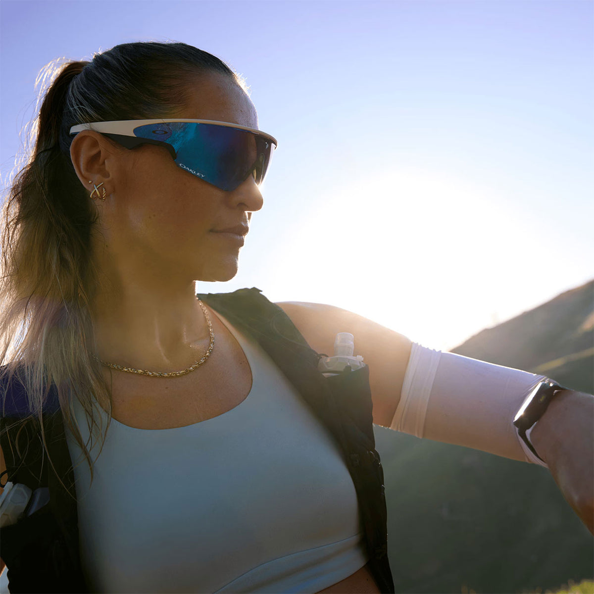 Oakley Meta Vanguard Sunglasses 52mm in White with Prizm Sapphire Lenses - OW8001800106 - image 7