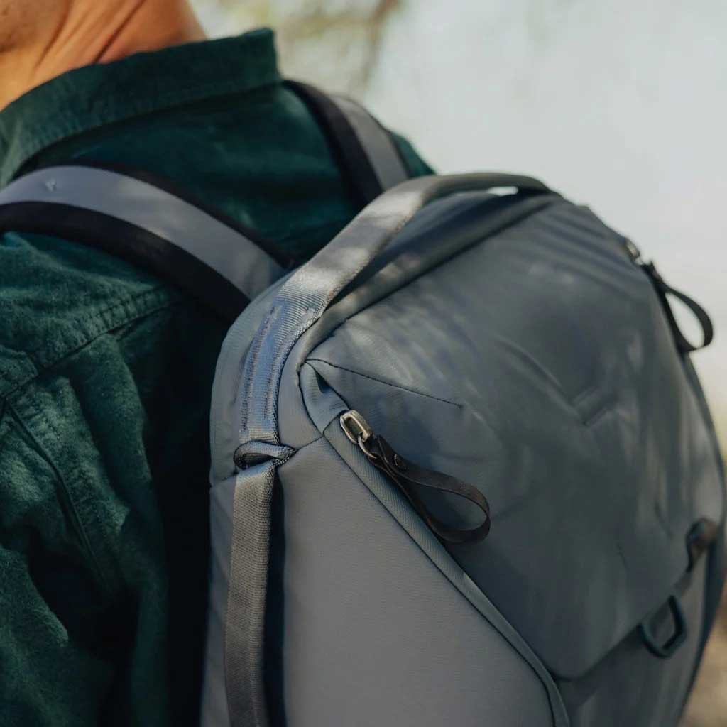 Peak Design Everyday Backpack V2 20L in Ocean - BEDB-20-DS-3 - image 8