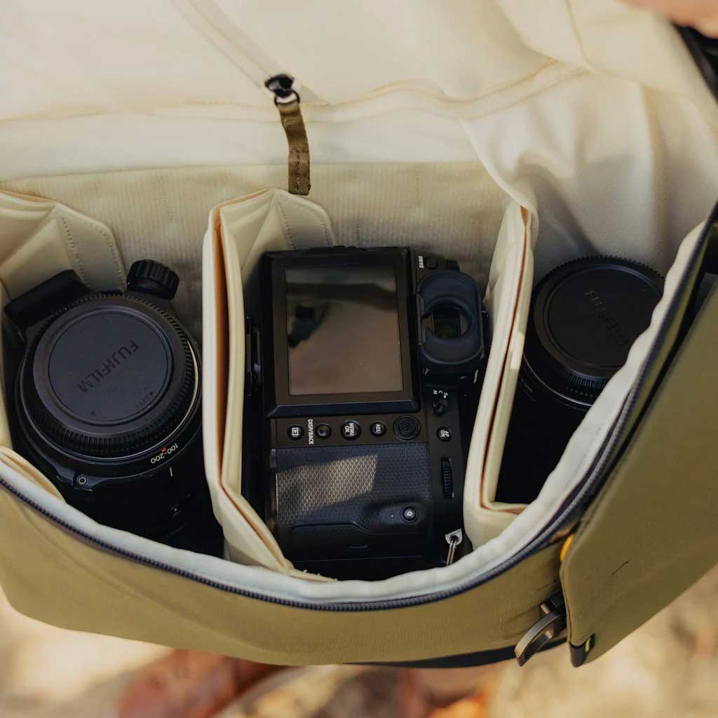 Peak Design Everyday Backpack V2 20L in Kelp - BEDB-20-KP-3 - image 6
