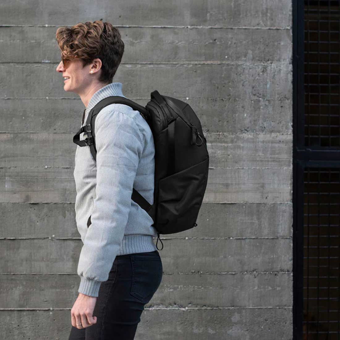Peak Design 15L Everyday Backpack Zip in Black - BEDBZ-15-BK-3 - image 9