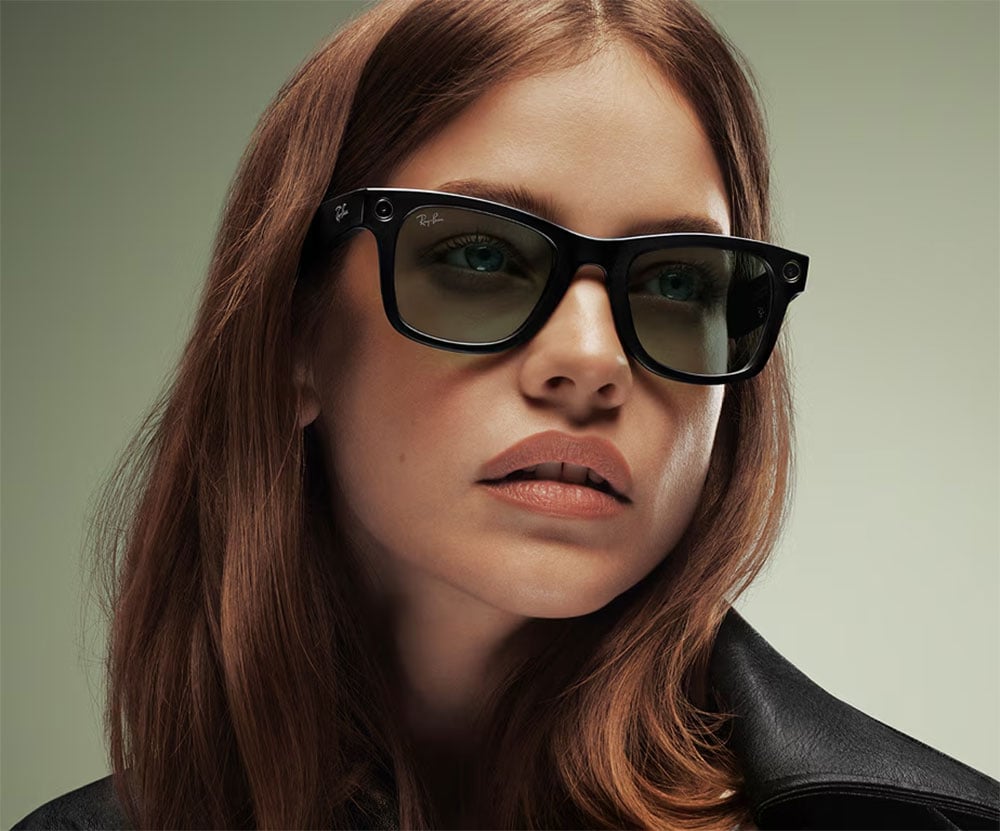Ray-Ban Meta Wayfarer Sunglasses (Gen 2) 53mm in Shiny Black with Clear | Graphite Green Transition Lense - image 8