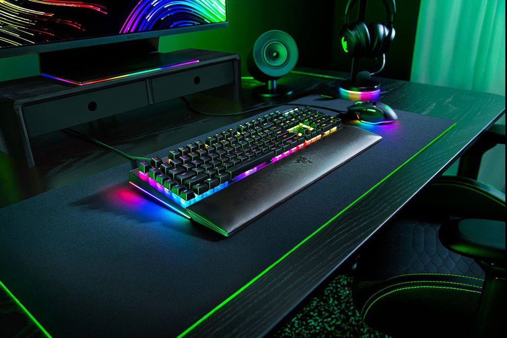 Razer Blackwidow V4 Mechanical Gaming Keyboard with Razer Chroma RGB - RZ03-04690200-R3U1 - image 3