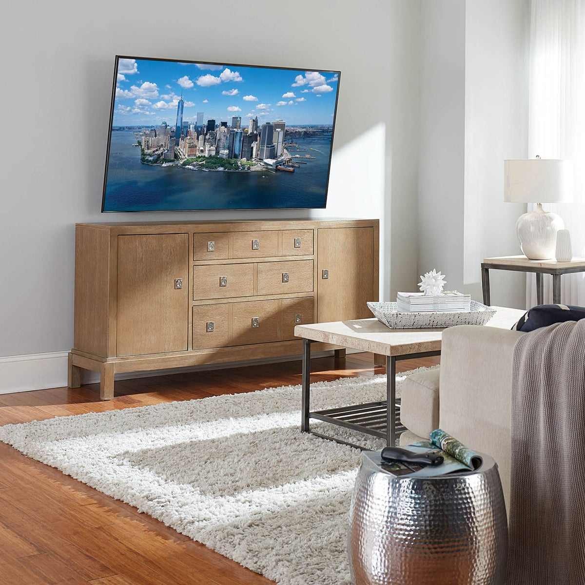 Sanus Extendable Tilting Wall Mount for 32" - 90" TVs - ALT2-B1 - image 8