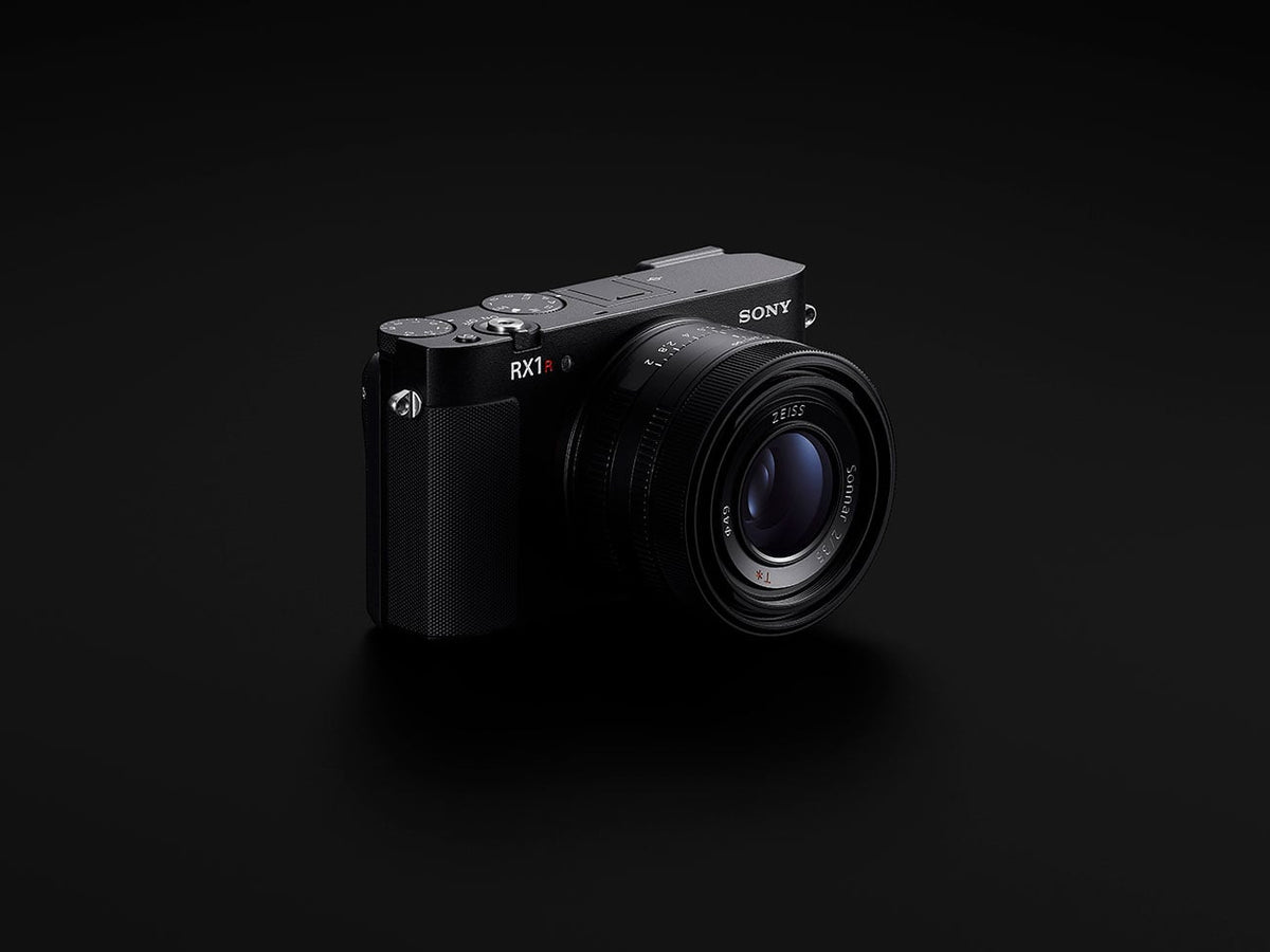 Sony RX1R III Compact Digital Camera 61MP with 35mm f/2 Lens in Black - DSCRX1RM3B - image 8