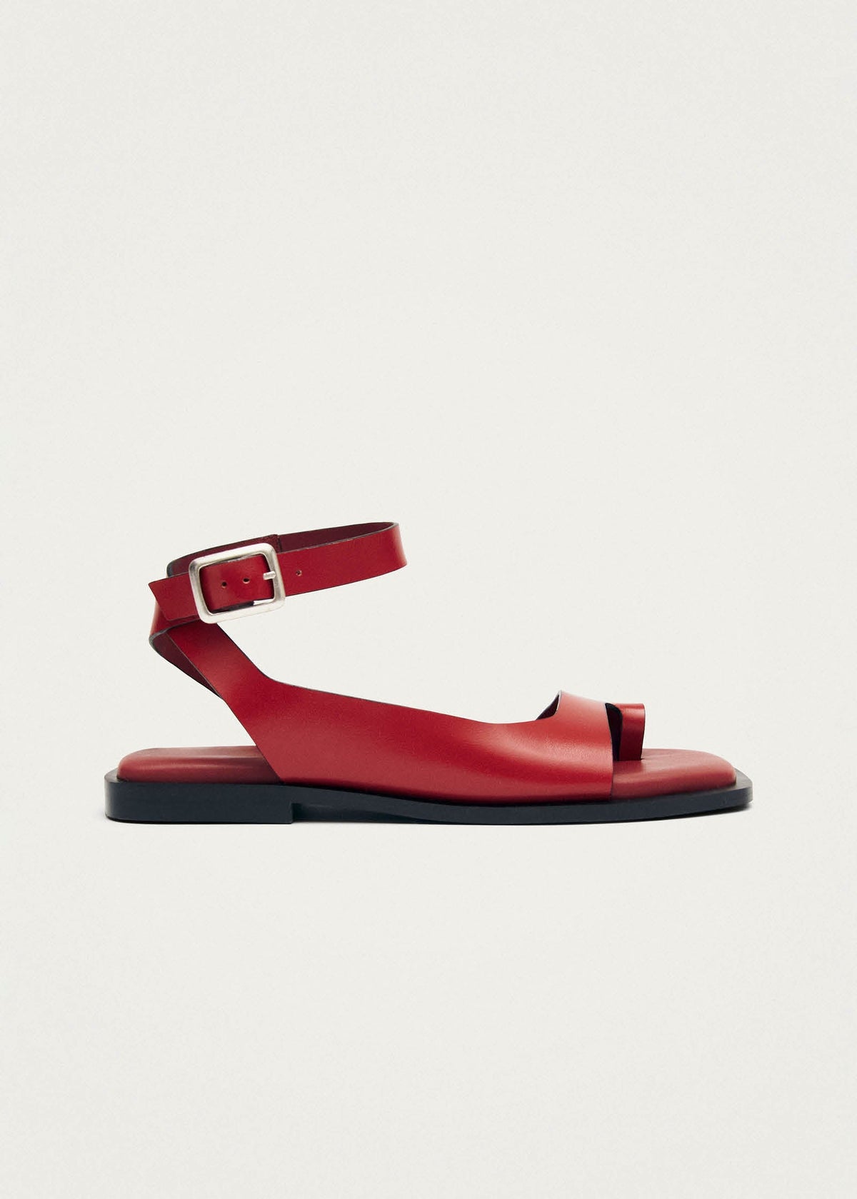 Tebas Sandalen aus rotem Leder