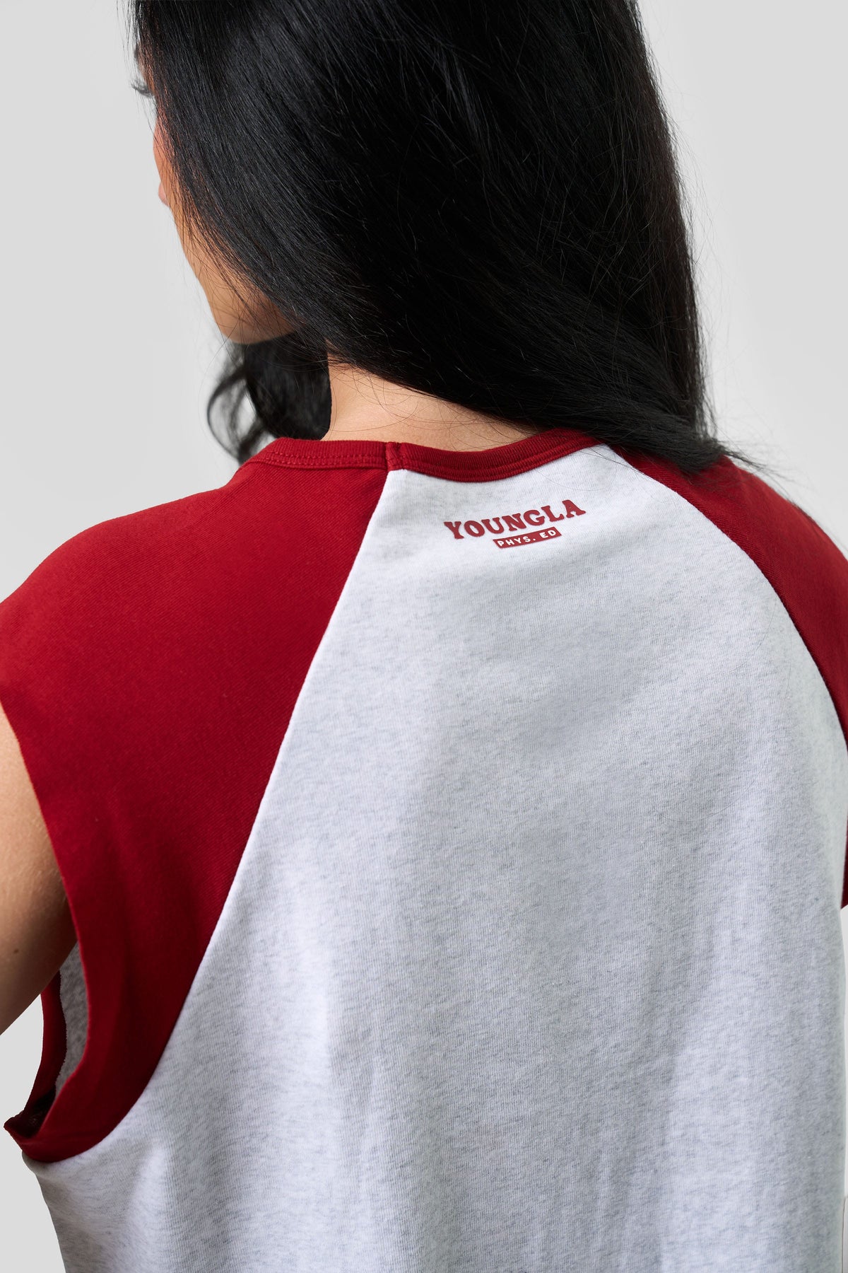 W4306 - Coupe raglan sans manches